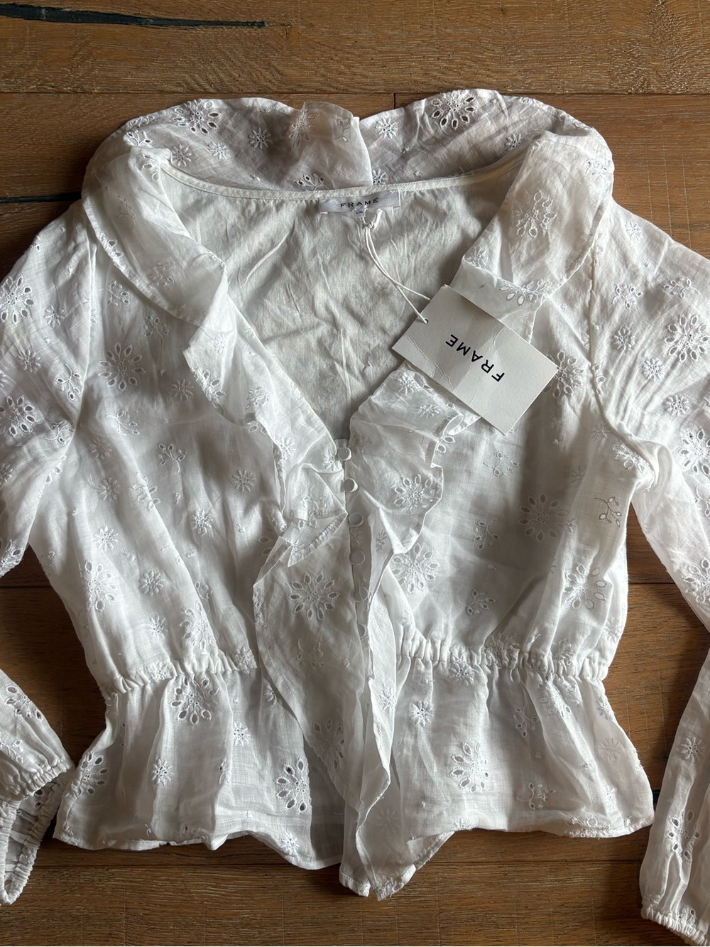 NWT FRAME White Eyelet Ruffle Blouse | Ramie | Long Sleeve | Cottagecore - Picture 3 of 5